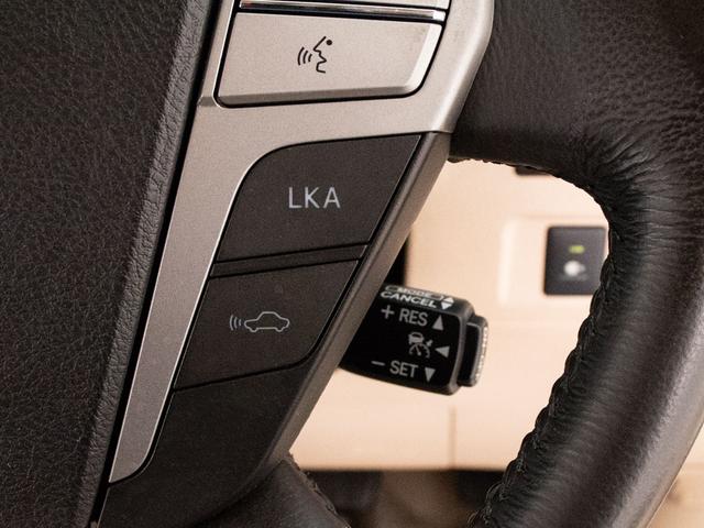 アルファードハイブリッド Ｇ　（禁煙車）（４ＷＤ）（エンジン対策済）（プレミアムサウンド）後席モニター／前車追従レーダークルーズ／衝突被害軽減装置／車線逸脱防止装置／両側自動ドア／ＡＣ１００Ｖ電源／パワーシート／シートメモリー／（6枚目）