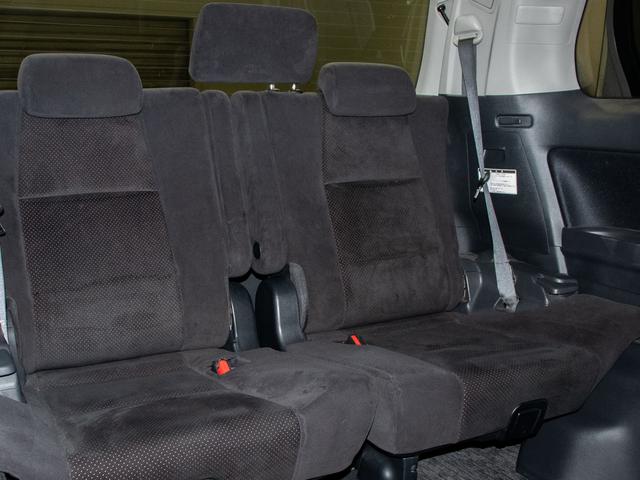 ３列目シートも広々とした空間を御用意！！シートアレンジにて快適スペースを作る事も可能となります！！アレンジパターンも豊富でまさにドライバー思考のお車です！！