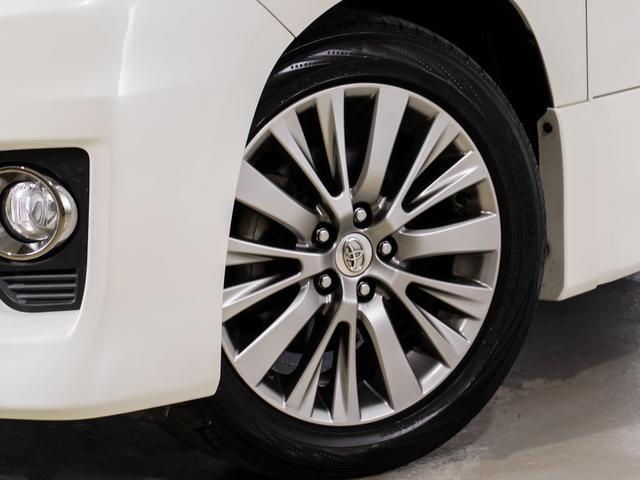 アルファード ２４０Ｓ　タイプゴールドＩＩ　（禁煙車）（アルパインＢＩＧ－Ｘ１０型ナビ）（後席モニター）（専用黒ハーフレザーシート）両側自動ドア／パワーバックドア／ＡＣ１００Ｖ電源／クルーズコントロール／クリアランスソナー／コンビハンドル／（12枚目）