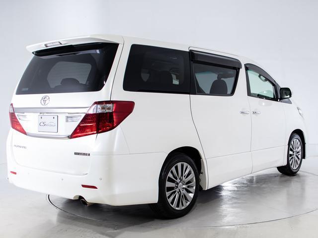アルファード ２４０Ｓ　タイプゴールドＩＩ　（禁煙車）（アルパインＢＩＧ－Ｘ１０型ナビ）（後席モニター）（専用黒ハーフレザーシート）両側自動ドア／パワーバックドア／ＡＣ１００Ｖ電源／クルーズコントロール／クリアランスソナー／コンビハンドル／（17枚目）