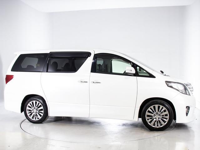 アルファード ２４０Ｓ　タイプゴールドＩＩ　（禁煙車）（アルパインＢＩＧ－Ｘ１０型ナビ）（後席モニター）（専用黒ハーフレザーシート）両側自動ドア／パワーバックドア／ＡＣ１００Ｖ電源／クルーズコントロール／クリアランスソナー／コンビハンドル／（19枚目）