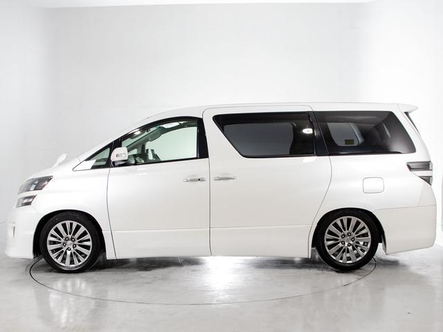 ヴェルファイア ２．４Ｚ　ゴールデンアイズ　（点検記録簿１２枚）（新品タイヤ）（後席モニター）（両側自動ドア）パワーバックドア／専用黒ハーフレザーシート／純正ＨＤＤナビ／バックカメラ／クルーズコントロール／クリアランスソナー／コンビハンドル／（16枚目）