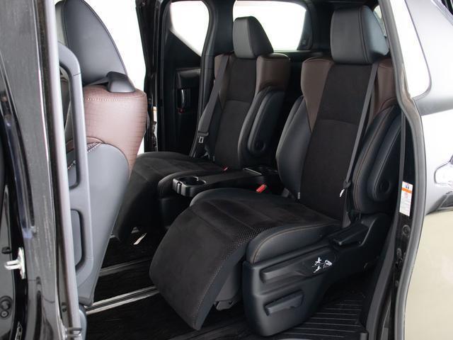 アルファード ２．５Ｓ　Ａパッケージ　タイプブラック　（純正１０型ナビ）（点検記録簿８枚）（後席モニター）（両側自動ドア）パワーバックドア／前車追従レーダークルーズ／衝突被害軽減ブレーキ／踏み間違い防止装置／専用黒ハーフレザーシート／ＡＣ１００Ｖ電源／（24枚目）