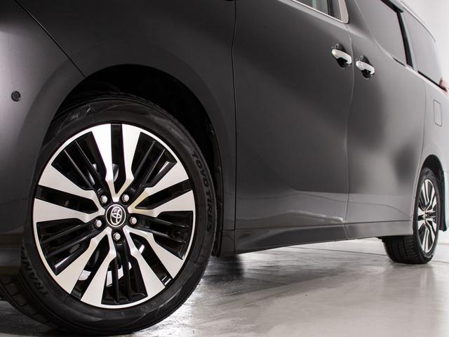 アルファード ２．５Ｓ　Ｃパッケージ　（禁煙車）（ＪＢＬサウンド）（ツインサンルーフ）（トヨタセーフティセンス）全周囲ｋカメラ／黒合皮エグゼクティブシート／両側電動スライドドア／パワーバックドア／クリアランスソナー３眼ＬＥＤヘッドライト（12枚目）
