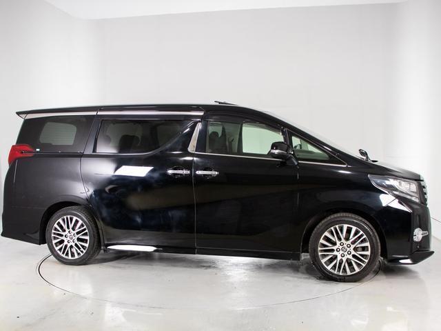 アルファード ２．５Ｓ　Ｃパッケージ　（禁煙車）（点検記録簿７枚）（サンルーフ）（純正９型ナビ）後席モニター／前車追従レーダークルーズ／衝突被害軽減ブレーキ／踏み間違い防止装置／両側自動ドア／パワーバックドア／エグゼクティブシート／（20枚目）