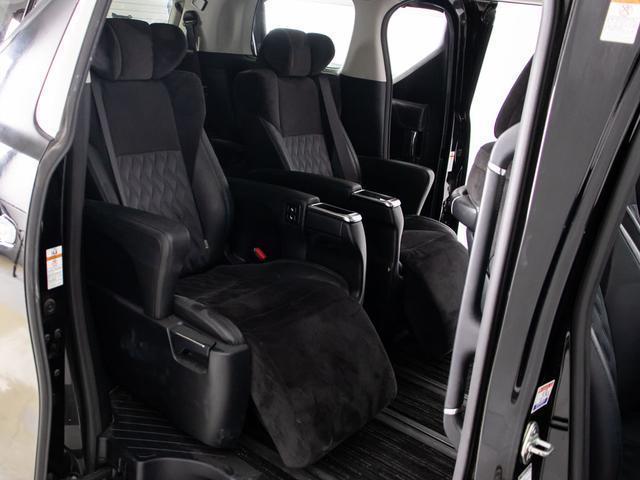 アルファード ２．５Ｓ　Ｃパッケージ　（禁煙車）（点検記録簿７枚）（サンルーフ）（純正９型ナビ）後席モニター／前車追従レーダークルーズ／衝突被害軽減ブレーキ／踏み間違い防止装置／両側自動ドア／パワーバックドア／エグゼクティブシート／（29枚目）