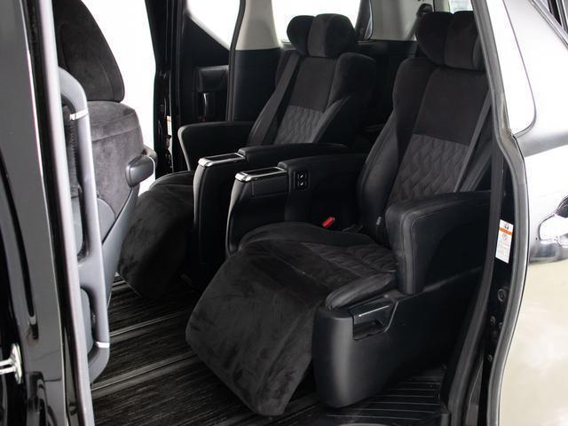 アルファード ２．５Ｓ　Ｃパッケージ　（禁煙車）（点検記録簿７枚）（サンルーフ）（純正９型ナビ）後席モニター／前車追従レーダークルーズ／衝突被害軽減ブレーキ／踏み間違い防止装置／両側自動ドア／パワーバックドア／エグゼクティブシート／（30枚目）