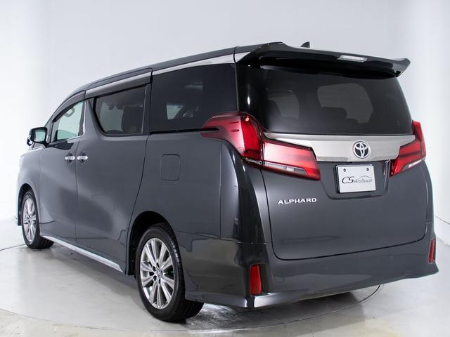 アルファード ２．５Ｓ　タイプゴールド　（禁煙車）（ＢＭＷドラバイトグレーカスタム）（ナビ機能付ディスプレイオーディオ）後席モニター／トヨタセーフティセンス／踏み間違い防止装置／３眼ＬＥＤヘッドライト／黒革調シートカバー（17枚目）