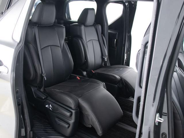 アルファード ２．５Ｓ　タイプゴールド　（禁煙車）（ＢＭＷドラバイトグレーカスタム）（ナビ機能付ディスプレイオーディオ）後席モニター／トヨタセーフティセンス／踏み間違い防止装置／３眼ＬＥＤヘッドライト／黒革調シートカバー（27枚目）