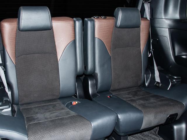 アルファード ２．５Ｓ　Ａパッケージ　タイプブラック　（禁煙車）（シルクブレイズエアロ）（社外１９インチアルミ）（サンルーフ）アルパインＢＩＧ－Ｘ１１型ナビ／後席モニター／前車追従レーダークルーズ／衝突被害軽減ブレーキ／踏み間違い防止装置／両側自動ドア／（30枚目）