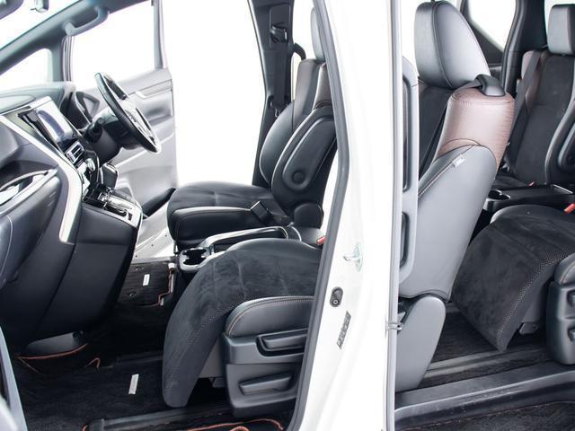 アルファード ２．５Ｓ　Ａパッケージ　タイプブラック　（禁煙車）（シルクブレイズエアロ）（社外１９インチアルミ）（サンルーフ）アルパインＢＩＧ－Ｘ１１型ナビ／後席モニター／前車追従レーダークルーズ／衝突被害軽減ブレーキ／踏み間違い防止装置／両側自動ドア／（37枚目）