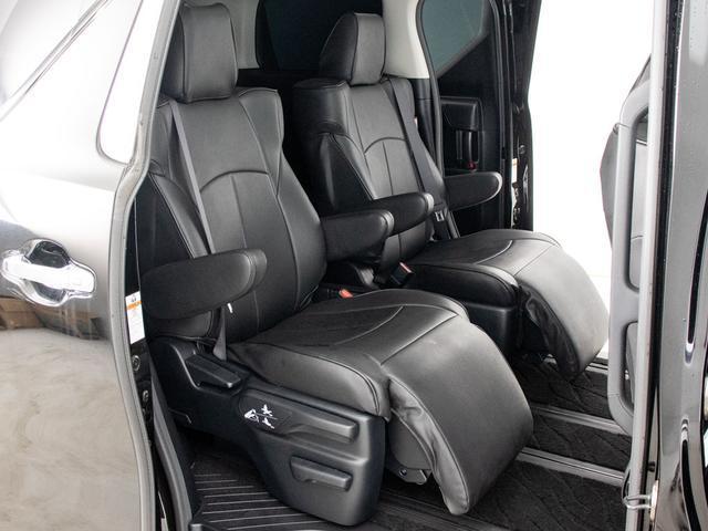 ヴェルファイア ２．５Ｚ　（禁煙車）（点検記録簿６枚）（サンルーフ）（社外２１インチアルミ＆車高調）グリル＆テールランプカスタム／純正ＳＤナビ／後席モニター／黒革調シートカバー／両側自動ドア／バックカメラ／ＡＣ１００Ｖ電源／（26枚目）