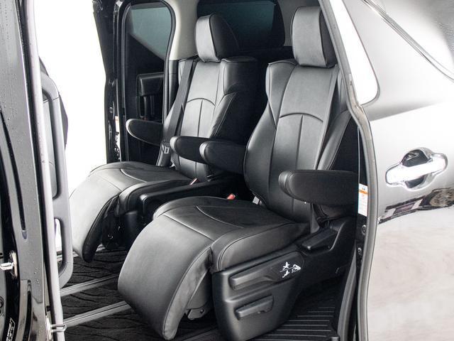 ヴェルファイア ２．５Ｚ　（禁煙車）（点検記録簿６枚）（サンルーフ）（社外２１インチアルミ＆車高調）グリル＆テールランプカスタム／純正ＳＤナビ／後席モニター／黒革調シートカバー／両側自動ドア／バックカメラ／ＡＣ１００Ｖ電源／（27枚目）