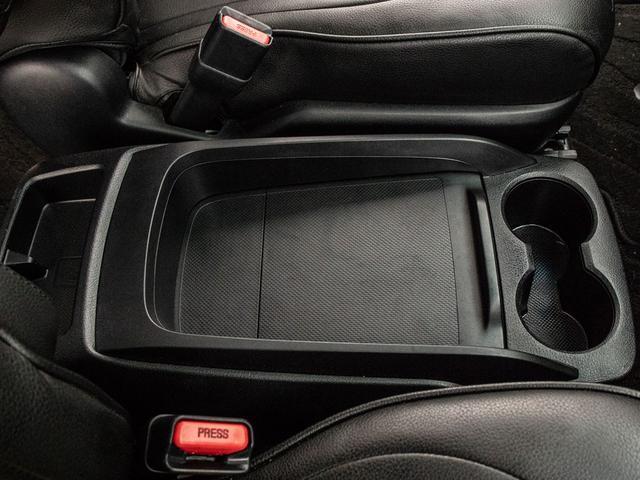 ヴェルファイア ２．５Ｚ　（禁煙車）（点検記録簿６枚）（サンルーフ）（社外２１インチアルミ＆車高調）グリル＆テールランプカスタム／純正ＳＤナビ／後席モニター／黒革調シートカバー／両側自動ドア／バックカメラ／ＡＣ１００Ｖ電源／（31枚目）