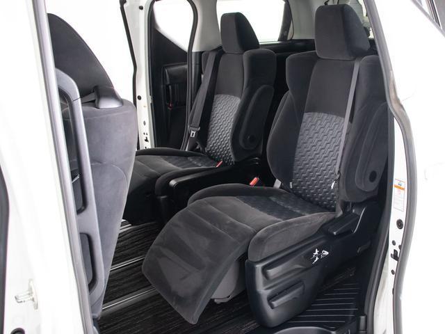 アルファード ２．５Ｓ　Ａパッケージ　（禁煙車）（サンルーフ）（モデリスタフルエアロ）（アルパインＢＩＧ－Ｘ１１型ナビ）後席モニター／両側自動ドア／助手席ロングスライドシート／ＡＣ１００Ｖ電源／クルーズコントロール／クリアランスソナー／（29枚目）