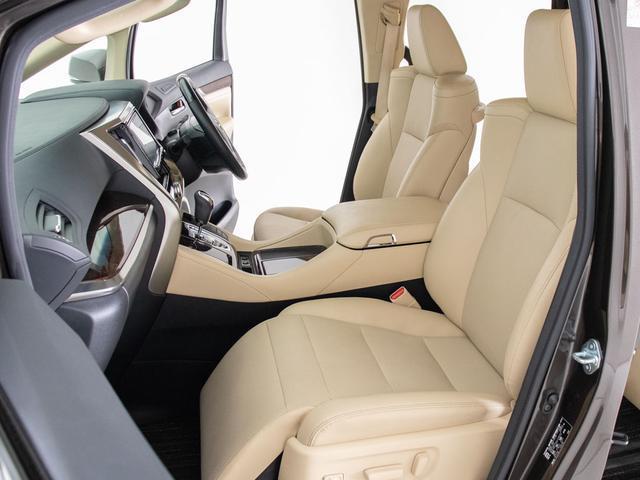 アルファード ２．５Ｇ　（禁煙・ワンオーナー車）（冷暖房ベージュ革）（純正９型ナビ）（後席モニター）トヨタセーフティセンス／踏み間違い防止装置／デジタルインナーミラー／自動ハイビーム／両側自動ドア／バックカメラ／（26枚目）