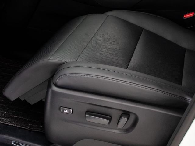 アルファード 2.5S Cパッケージ (禁煙ワンオーナー車)(サンルーフ)(モデリスタエアロ)(冷暖房黒革)エグゼクティブシート/トヨタセーフティセンス/踏み間違い防止装置/デジタルインナーミラー/3眼LEDヘッドライト/BSM/RCTA(44枚目)