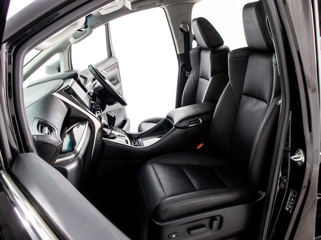 ヴェルファイア ２．５Ｚ　Ｇエディション　（禁煙車）（社外２０インチアルミ）（冷暖房黒革）（純正１０型ナビ）後席モニター／トヨタセーフティセンス／踏み間違い防止装置／３眼ＬＥＤヘッドライト／両側自動ドア／パワーバックドア／エグゼクティブシート（24枚目）