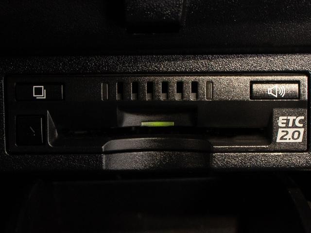 ヴェルファイア ２．５Ｚ　Ｇエディション　（禁煙車）（社外２０インチアルミ）（冷暖房黒革）（純正１０型ナビ）後席モニター／トヨタセーフティセンス／踏み間違い防止装置／３眼ＬＥＤヘッドライト／両側自動ドア／パワーバックドア／エグゼクティブシート（44枚目）