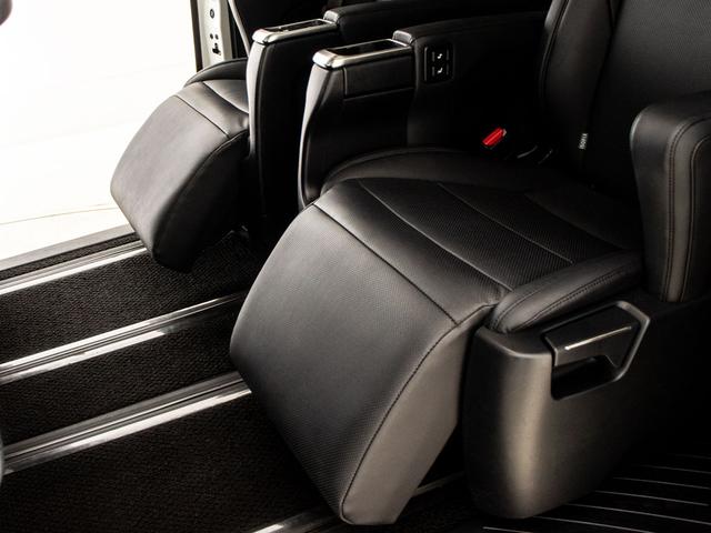 ヴェルファイア ２．５Ｚ　Ｇエディション　（禁煙ワンオーナー車）（サンルーフ）（冷暖房黒革）（純正９型ナビ）後席モニター／トヨタセーフティセンス／踏み間違い防止装置／デジタルインナーミラー／エグゼクティブシート／両側自動ドア／パワーバックドア（38枚目）