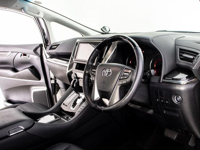 ヴェルファイア ２．５Ｚ　Ｇエディション　（禁煙ワンオーナー車）（サンルーフ）（冷暖房黒革）（純正９型ナビ）後席モニター／トヨタセーフティセンス／踏み間違い防止装置／デジタルインナーミラー／エグゼクティブシート／両側自動ドア／パワーバックドア（41枚目）