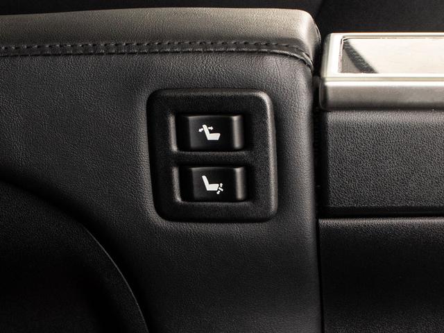 ヴェルファイア ２．５Ｚ　Ｇエディション　（禁煙ワンオーナー車）（サンルーフ）（冷暖房黒革）（純正９型ナビ）後席モニター／トヨタセーフティセンス／踏み間違い防止装置／デジタルインナーミラー／エグゼクティブシート／両側自動ドア／パワーバックドア（44枚目）