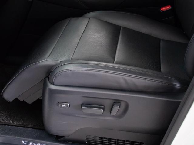 アルファードハイブリッド ＳＲ　Ｃパッケージ　（禁煙車）（サンルーフ）（モデリスタフルエアロ）（黒本革）ＪＢＬサウンド／パーキングアシスト／後席モニター／両側自動ドア／パワーバックドア／バックカメラ／ＡＣ１００Ｖ電源／クリアランスソナー／（41枚目）