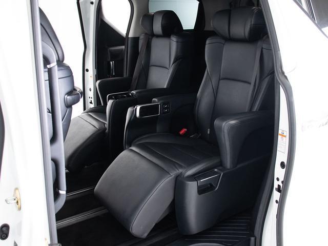 アルファード ２．５Ｓ　Ｃパッケージ　（禁煙車）（シルクブレイズエアロ）（サンルーフ）（アルパインＢＩＧ－Ｘ１１型ナビ）冷暖房黒革／トヨタセーフティセンス／踏み間違い防止装置／デジタルインナーミラー／ＢＳＭ／ＲＣＴＡ／ＴＥＩＮ車高調／（28枚目）