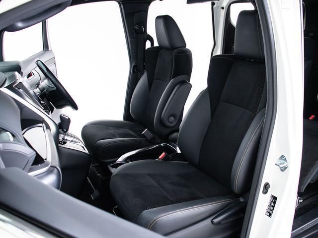 アルファード ２．５Ｓ　タイプゴールド　（禁煙・ワンオーナー車）（後席モニター）（両側自動ドア）（パワーバックドア）ディスプレイオーディオ／トヨタセーフティセンス／踏み間違い防止装置／３眼ＬＥＤヘッドライト／ＡＣ１００Ｖ電源／（25枚目）