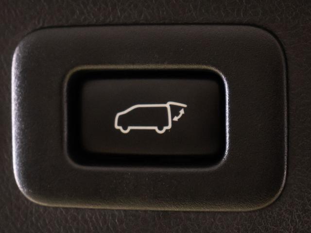 アルファード ２．５Ｓ　タイプゴールド　（禁煙・ワンオーナー車）（後席モニター）（両側自動ドア）（パワーバックドア）ディスプレイオーディオ／トヨタセーフティセンス／踏み間違い防止装置／３眼ＬＥＤヘッドライト／ＡＣ１００Ｖ電源／（33枚目）