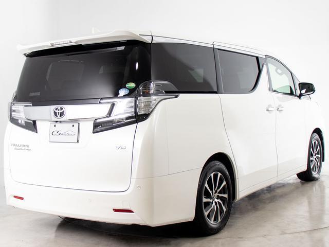 ヴェルファイア ３．５エグゼクティブラウンジ　（禁煙車）（サンルーフ）（黒本革）（ＪＢＬサウンド）全方位カメラ／後席モニター／前車追従レーダークルーズ／衝突被害軽減ブレーキ／踏み間違い防止装置／両側自動ドア／パワーバックドア／ＡＣ１００Ｖ電源／（13枚目）