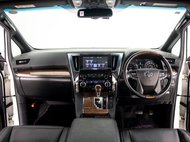 ヴェルファイア ３．５エグゼクティブラウンジ　（禁煙車）（サンルーフ）（黒本革）（ＪＢＬサウンド）全方位カメラ／後席モニター／前車追従レーダークルーズ／衝突被害軽減ブレーキ／踏み間違い防止装置／両側自動ドア／パワーバックドア／ＡＣ１００Ｖ電源／（25枚目）