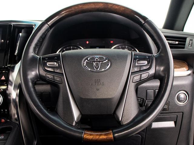 ヴェルファイア ３．５エグゼクティブラウンジ　（禁煙車）（サンルーフ）（黒本革）（ＪＢＬサウンド）全方位カメラ／後席モニター／前車追従レーダークルーズ／衝突被害軽減ブレーキ／踏み間違い防止装置／両側自動ドア／パワーバックドア／ＡＣ１００Ｖ電源／（44枚目）