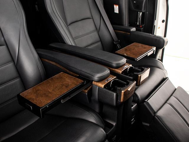 ヴェルファイア ３．５エグゼクティブラウンジ　（禁煙車）（サンルーフ）（黒本革）（ＪＢＬサウンド）全方位カメラ／後席モニター／前車追従レーダークルーズ／衝突被害軽減ブレーキ／踏み間違い防止装置／両側自動ドア／パワーバックドア／ＡＣ１００Ｖ電源／（46枚目）