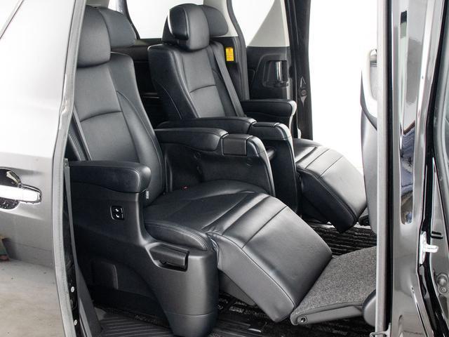 ヴェルファイアハイブリッド ＺＲ　Ｇエディション　（サンルーフ）（モデリスタフルエアロ）（社外２０インチアルミ＆車高調）（黒本革）エグゼクティブシート／純正ＨＤＤナビ／後席モニター／両側自動ドア／パワーバックドア／クルーズコントロール／ＡＣ１００Ｖ（23枚目）