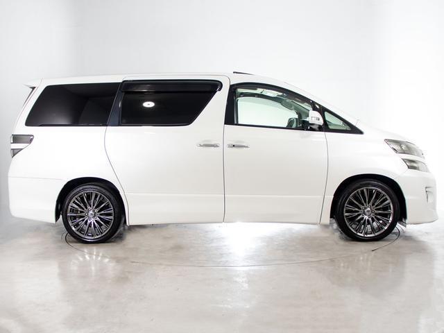 ヴェルファイア ２．４Ｚ　Ｇエディション　（ツインサンルーフ）（後席モニター）（エグゼクティブシート）（パワーバックドア）両側電動スライドドア／社外１９インチホイール／パワーシート／シートメモリー／クルーズコントロール／バックカメラ／ＥＴＣ（20枚目）