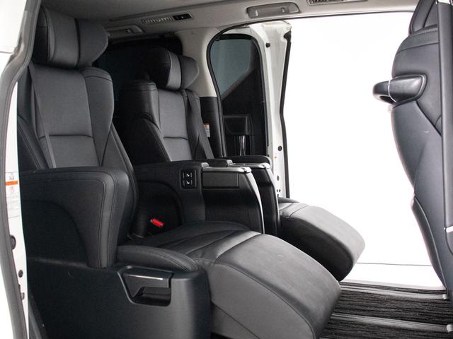 ヴェルファイア ２．５Ｚ　Ｇエディション　（禁煙車）（モデリスタエアロ）（トヨタセーフティセンス）（サンルーフ）黒合皮エグゼクティブシート／１０インチ大画面ナビ／後席モニター／両側電動スライドドア／パワーバックドア／３眼ＬＥＤヘッドライト（26枚目）