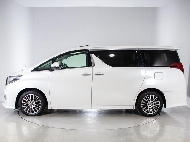 アルファード 2.5S Cパッケージ (禁煙車)(サンルーフ)(11インチ大画面ナビ)(エグゼクティブシート)両側電動スライドドア/パワーバックドア/クルーズコントロール/バックカメラ/クリアランスソナー/AC100V電源/フルセグTV(18枚目)