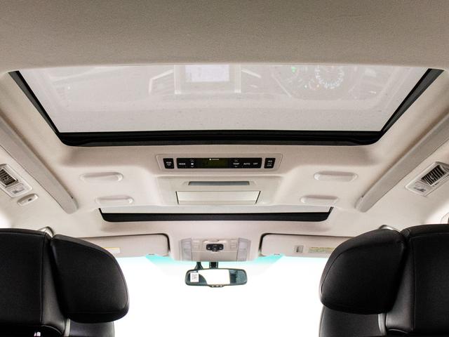 アルファードハイブリッド ＳＲ　Ｃパッケージ　（禁煙車）（４ＷＤ）（サンルーフ）（プレミアムサウンド）黒本革／両側自動ドア／パワーバックドア／バックカメラ／ＡＣ１００Ｖ電源／クルーズコントロール／クリアランスソナー／エグゼクティブシート／（6枚目）