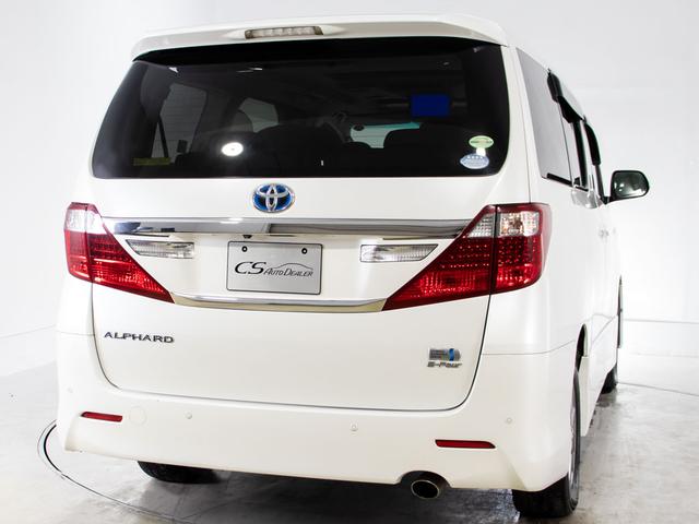 アルファードハイブリッド ＳＲ　Ｃパッケージ　（禁煙車）（４ＷＤ）（サンルーフ）（プレミアムサウンド）黒本革／両側自動ドア／パワーバックドア／バックカメラ／ＡＣ１００Ｖ電源／クルーズコントロール／クリアランスソナー／エグゼクティブシート／（20枚目）