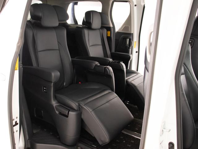 アルファードハイブリッド ＳＲ　Ｃパッケージ　（禁煙車）（４ＷＤ）（サンルーフ）（プレミアムサウンド）黒本革／両側自動ドア／パワーバックドア／バックカメラ／ＡＣ１００Ｖ電源／クルーズコントロール／クリアランスソナー／エグゼクティブシート／（27枚目）