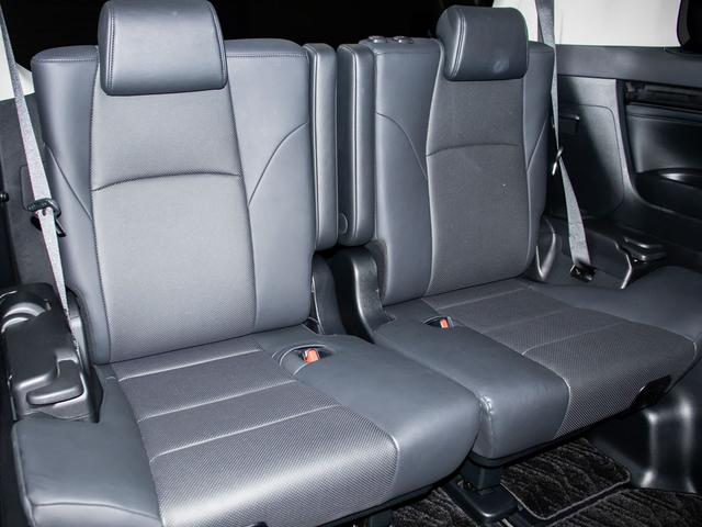 ヴェルファイア 2.5Z Gエディション (禁煙車)(冷暖房黒革)(エグゼクティブシート)(両側自動ドア)パワーバックドア/トヨタセーフティセンス/踏み間違い防止装置/デジタルインナーミラー/3眼LEDヘッドライト/AC100V電源/(28枚目)