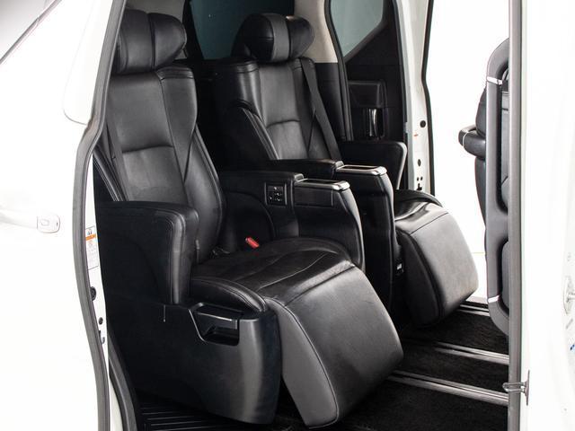 ヴェルファイアハイブリッド ZR Gエディション (ワンオーナー車)(サンルーフ)(冷暖房黒本革)(純正10型ナビ)後席モニター/トヨタセーフティセンス/両側自動ドア/パワーバックドア/AC100V電源/エグゼクティブシート/新品タイヤ/(23枚目)