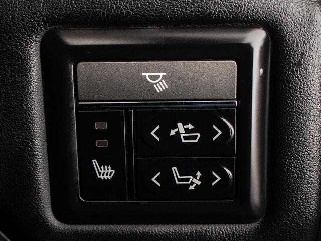 ヴェルファイアハイブリッド ZR Gエディション (ワンオーナー車)(サンルーフ)(冷暖房黒本革)(純正10型ナビ)後席モニター/トヨタセーフティセンス/両側自動ドア/パワーバックドア/AC100V電源/エグゼクティブシート/新品タイヤ/(41枚目)