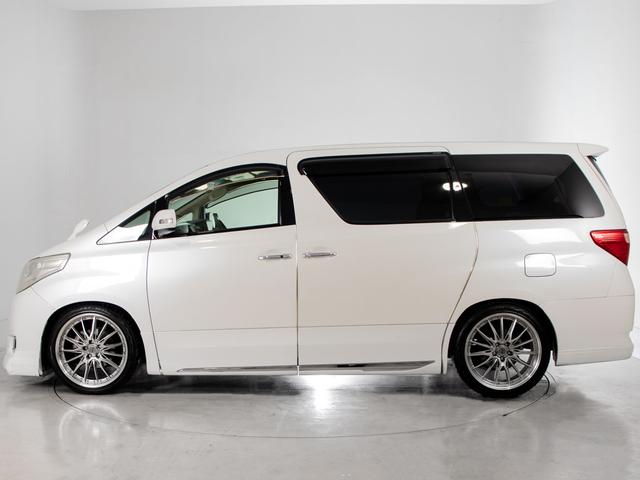 アルファード ２４０Ｘ　（８人乗りフルフラットシート）（社外２０インチホイール）（ＲＳＲダウンサス）（両側電動スライドドア）社外２０インチホイールバックカメラ／クリアランスソナー／Ｂｌｕｅｔｏｏｔｈ接続／フルセグＴＶ（15枚目）