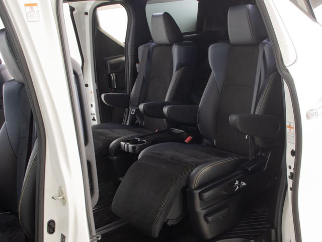 ヴェルファイア 2.5Z Aエディション ゴールデンアイズ (禁煙車)(サンルーフ)(モデリスタフルエアロ)(TEIN車高調)カロッツェリアナビ/後席モニター/専用黒ハーフレザーシート/両側自動ドア/パワーバックドア/AC100V電源/クルーズコントロール/(30枚目)