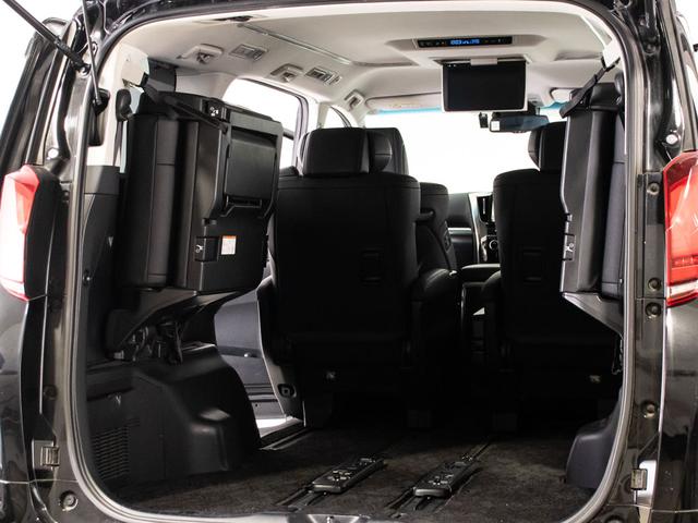 アルファード ２．５Ｓ　Ｃパッケージ　（禁煙車）（冷暖房黒革）（純正１０型ナビ）（後席モニター）トヨタセーフティセンス／踏み間違い防止装置／３眼ＬＥＤヘッドライト／両側自動ドア／パワーバックドア／ＡＣ１００Ｖ電源／エグゼクティブシート／（29枚目）