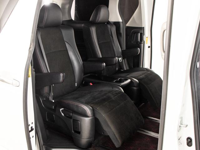 ヴェルファイア 2.4Z ゴールデンアイズII (エンジン対策済)(純正9型ナビ)(後席モニター)(両側自動ドア)パワーバックドア/専用黒ハーフレザーシート/フロント&バックカメラ/AC100V電源/クルーズコントロール/クリアランスソナー/(24枚目)