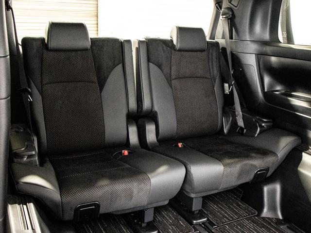 アルファード 2.5S タイプゴールドII (禁煙車)(サンルーフ)(ナビ機能付ディスプレイオーディオ)(後席モニター)トヨタセーフティセンス/踏み間違い防止装置/3眼LEDヘッドライト/専用黒ハーフレザーシート/両側自動ドア/パワーバックドア(27枚目)