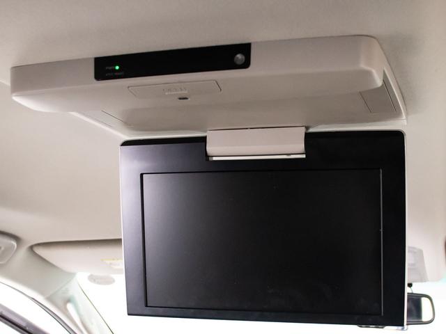 ヴェルファイア 2.4Z ゴールデンアイズ (特別仕様車)(後席モニター)(専用ハーフレザーシート)(両側電動スライドドア)パワーバックドア/コンビハンドル/クルーズコントロール/クリアランスソナー/後席オットマン/Bluetooth接続(7枚目)